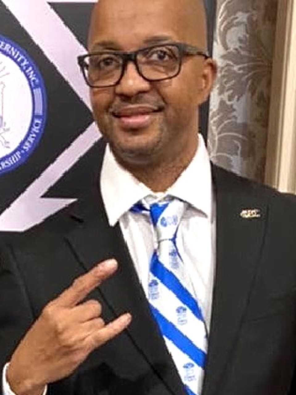 Erik Lowe
