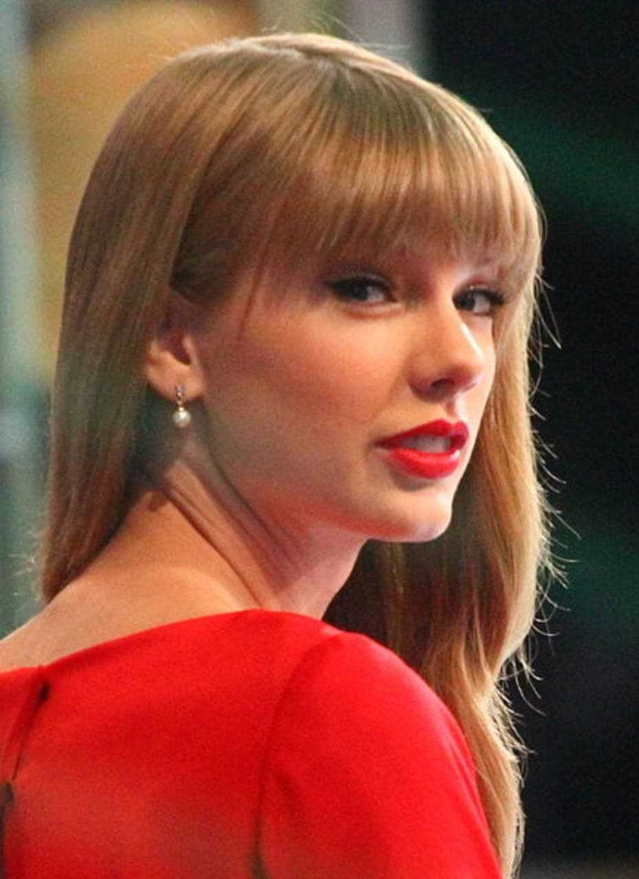 Singer Taylor Swift called a Yonkers woman suffering from cystic fibrosis.