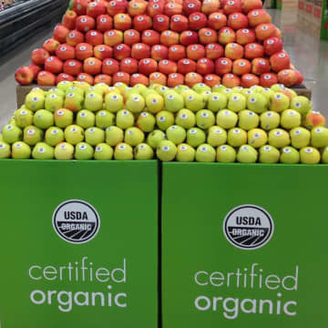 When shopping for produce, meat and more, health experts at ACME Markets say to choose organic. Just look for the "USDA Certified Organic" label.