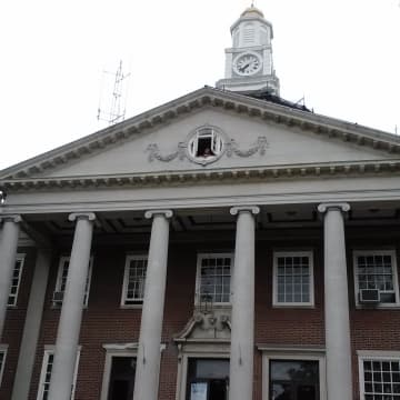 Mount Vernon City Hall.