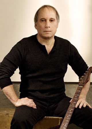 Norwalk court officials have agreed to drop the charges brought against Paul Simon and his wife Edie Brickell after a domestic incident in April in their New Canaan home. 