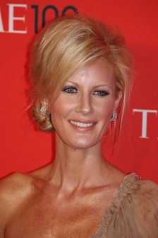 Sandra Lee, girlfriend of Gov. Andrew Cuomo, has been hospitalized with post-surgery complications after a double mastectomy. 