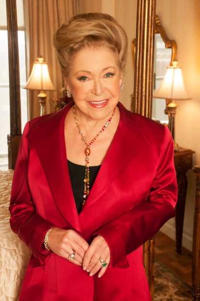 Best selling author Mary Higgins Clark will be at the Wilton Library Friday to discuss her latest
mystery novel, "Daddys Gone A Hunting."