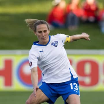Wilton sports legend Kristine Lilly will return to her hometown on Tuesday, Dec. 27, in a visit to the Comstock Community Center.