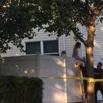 Dramatic rescue of Carlstadt children after shooting.