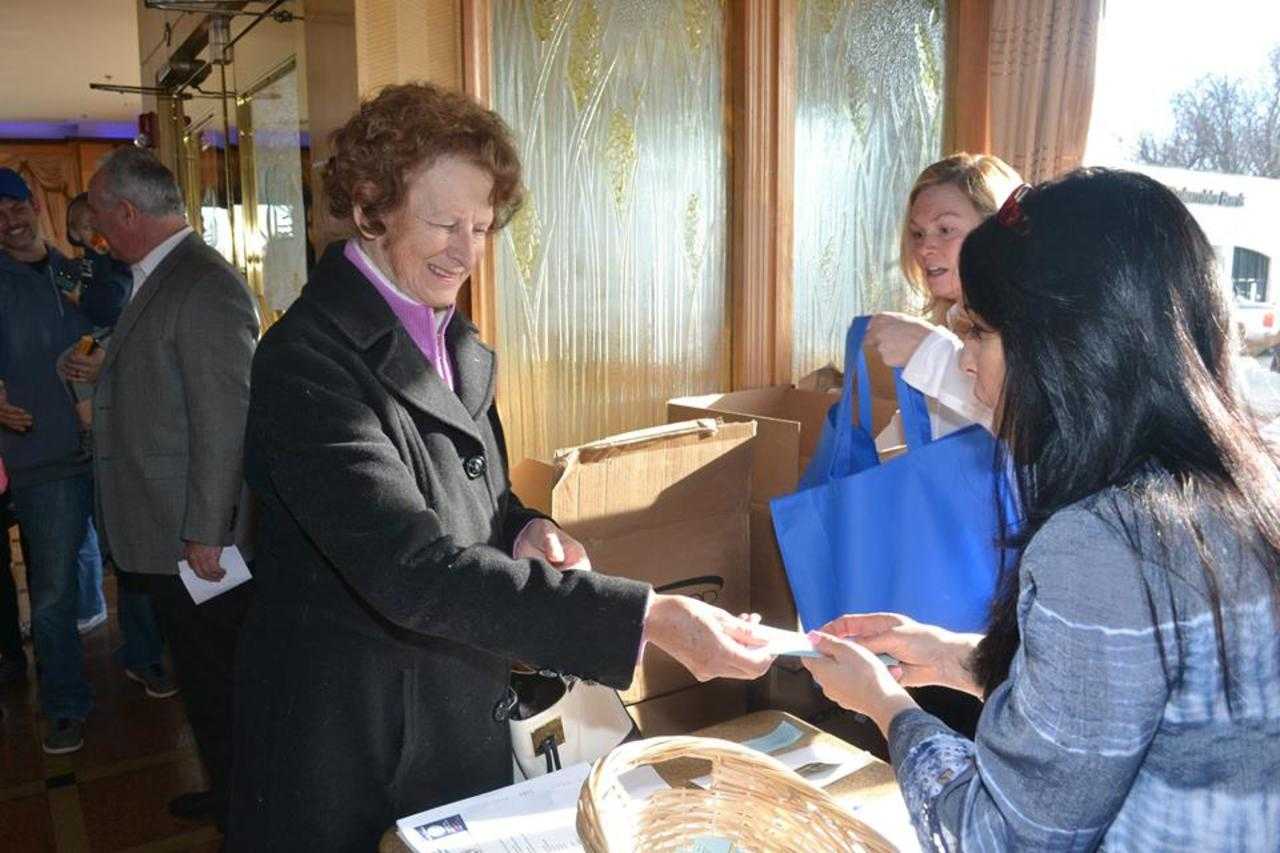 Guests enjoy breakfast to support Saddle Brook's tricentennial.