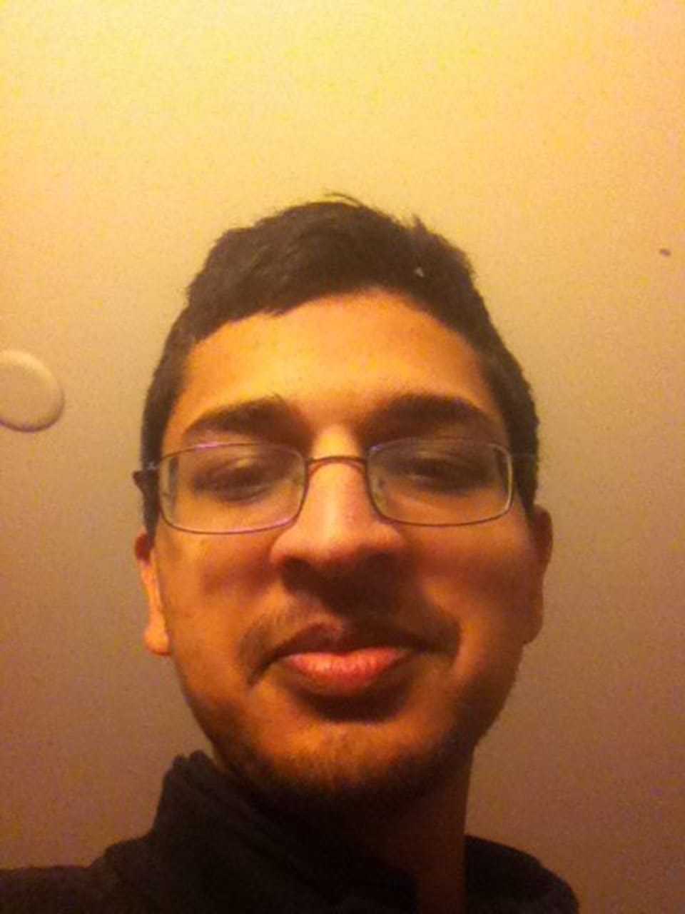 Rushab Momaya, 23