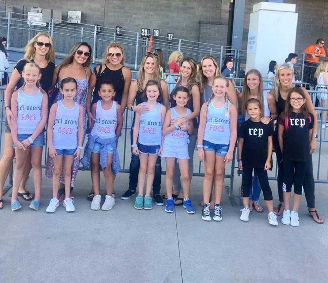 Hillsdale scouts and their moms head to a free Taylor Swift concert Friday.