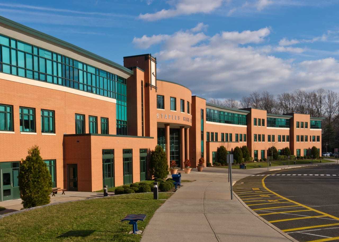 Jeep Crashes Into Staples High School In Westport, Hits Gas Line