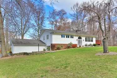 31 Hoag Cross Road
