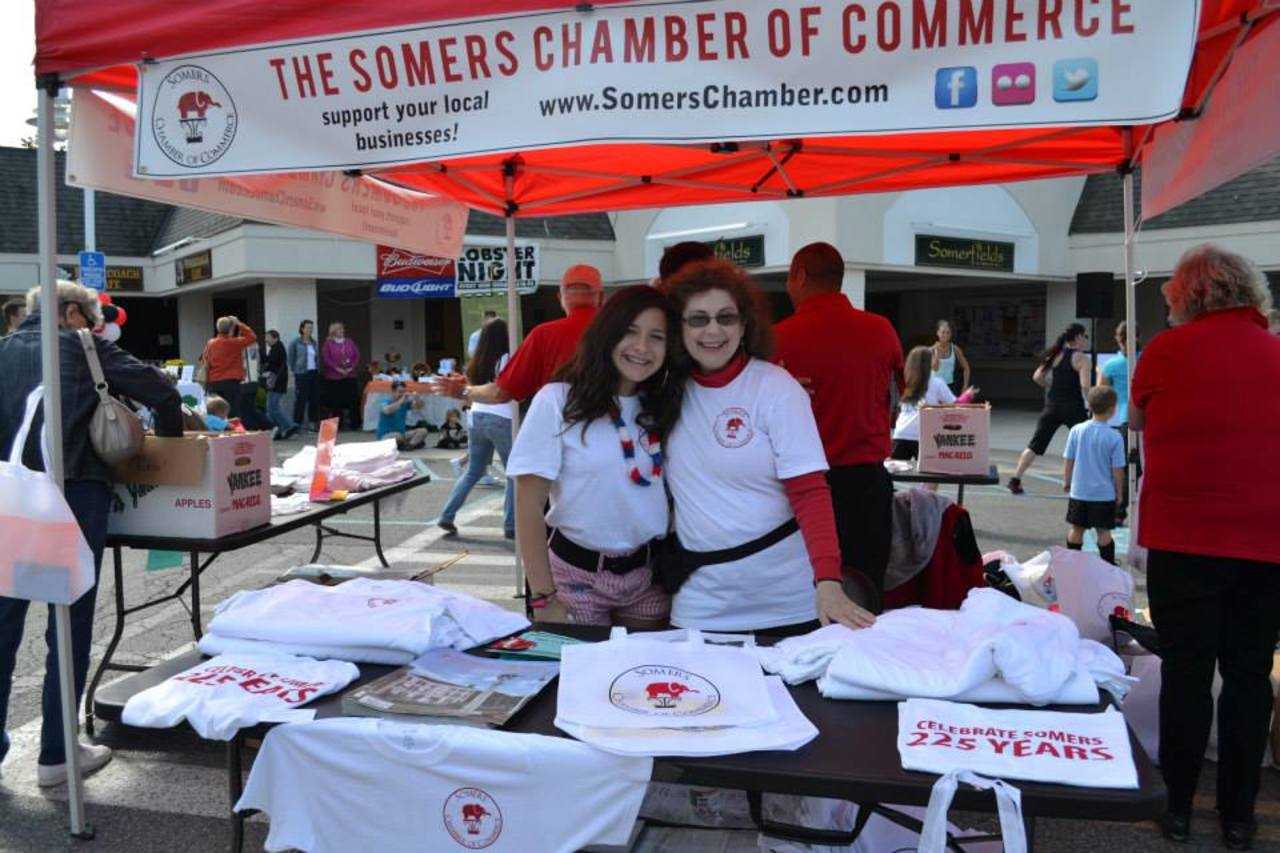 The Somers Chamber of Commerce will discuss digital media at a dinner meeting on Wednesday.