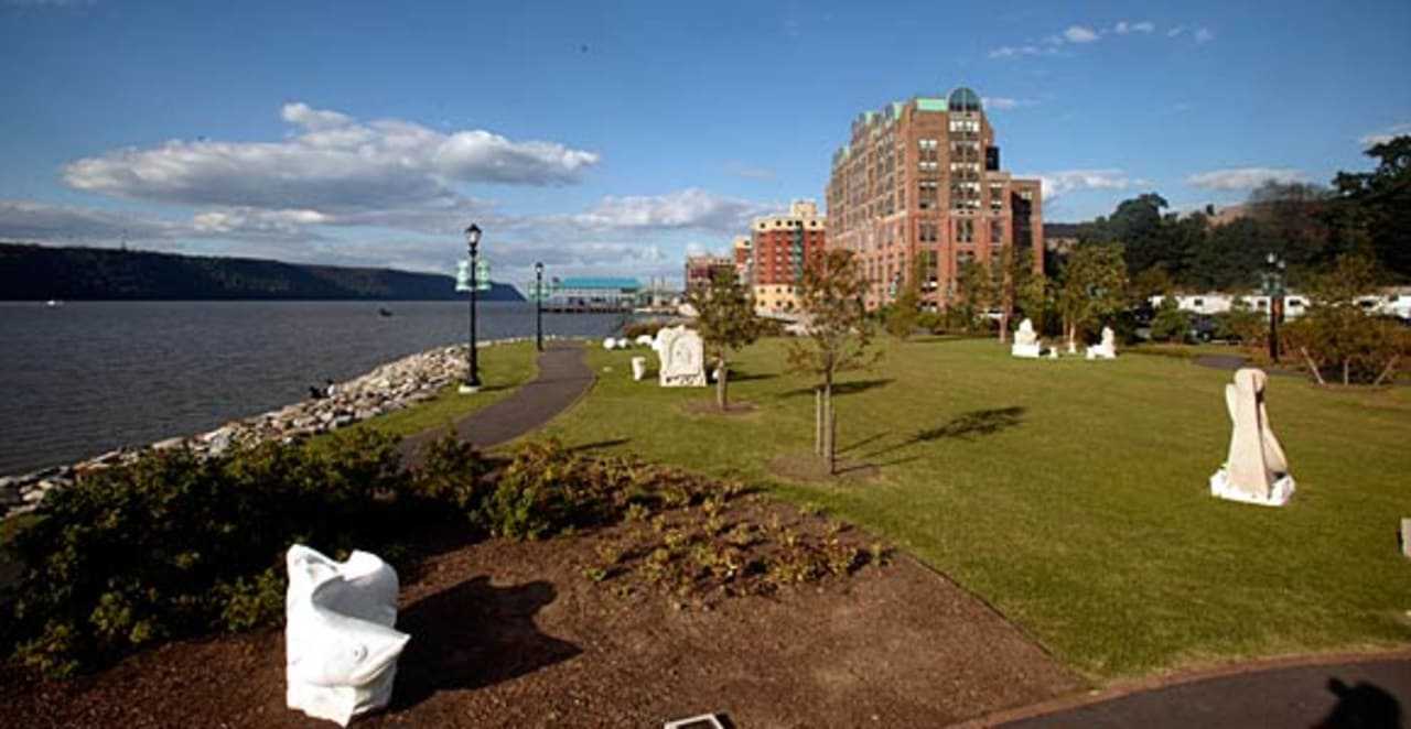 Officials are teaming in resistance of a proposal to park as many as 16 barges in the Hudson River along the riverfront.