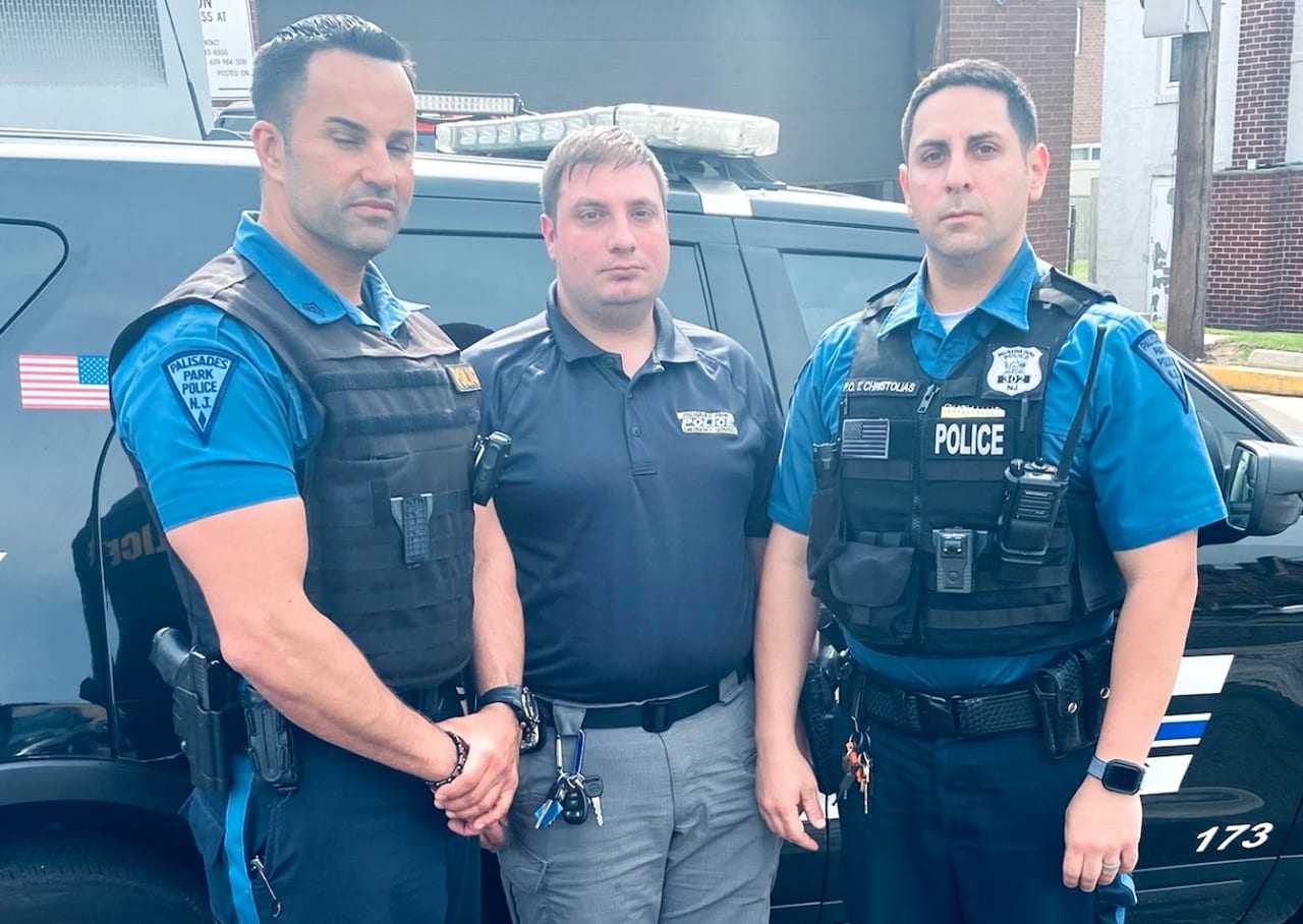 Heroes Palisades Park Police Resuscitate OD Victim Fort Lee Daily Voice