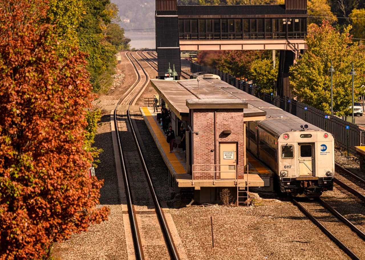 Metro-North Railroad's Leaf-Zapping 'Laser Train