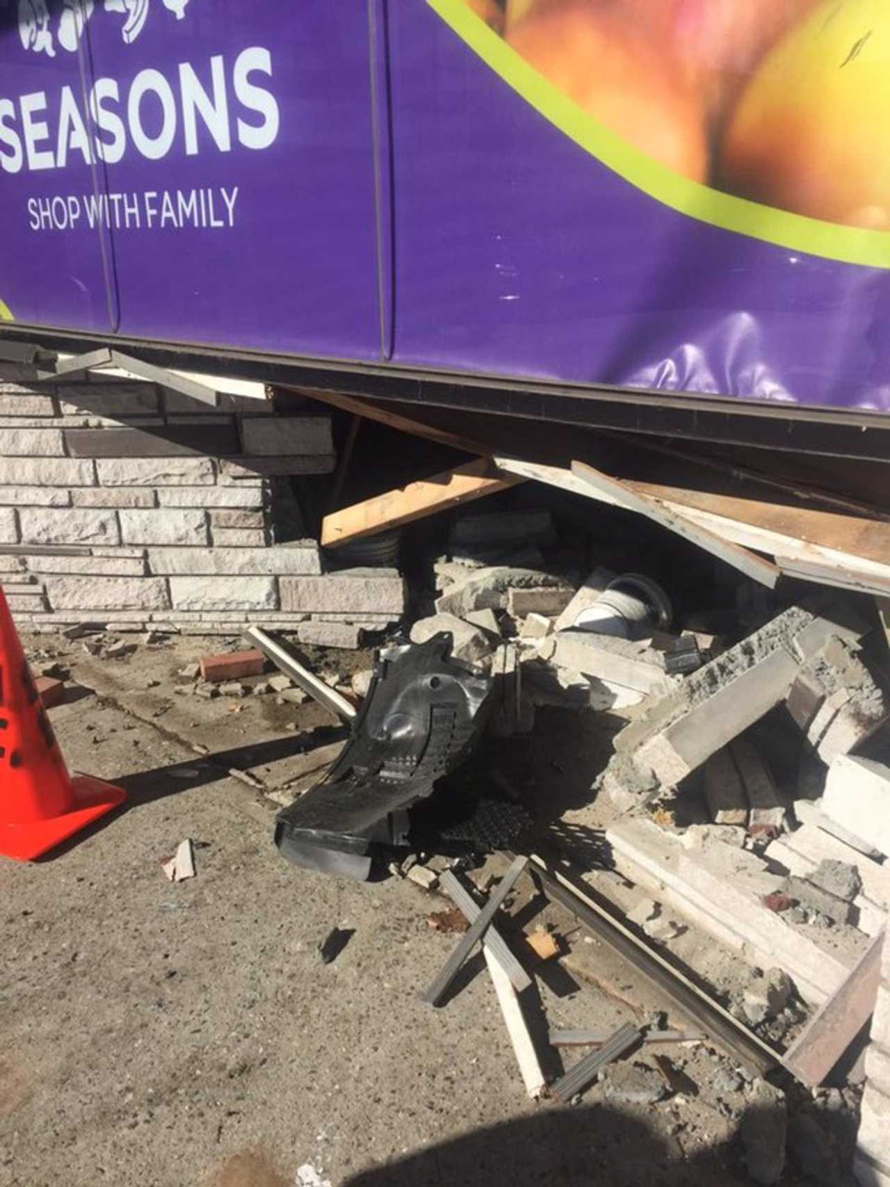 Accident Leaves Hole In Side Of Scarsdale Shopping Center Scarsdale