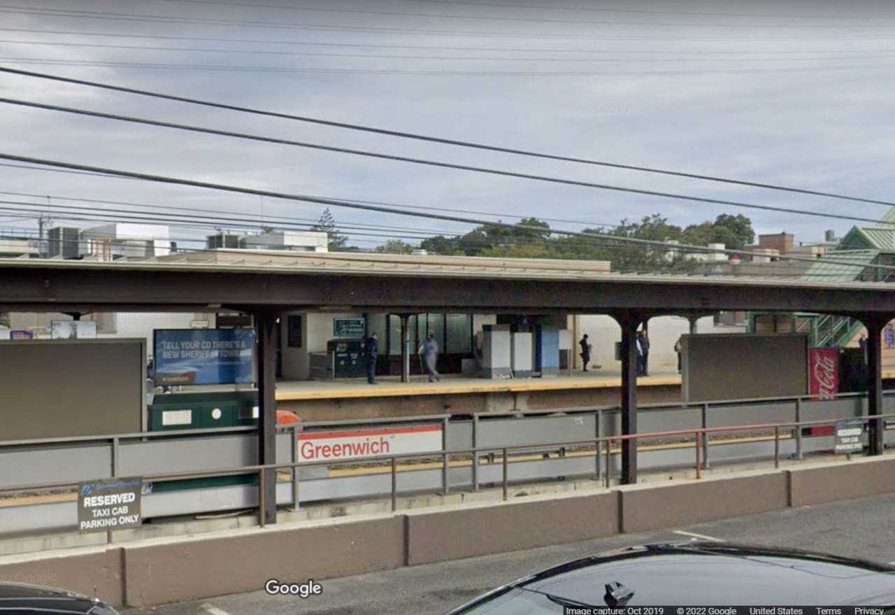 Person Struck Killed By Metro North Train In Greenwich MTA Reports person-struck-killed-by-metro-north-train-in-greenwich-mta-reports