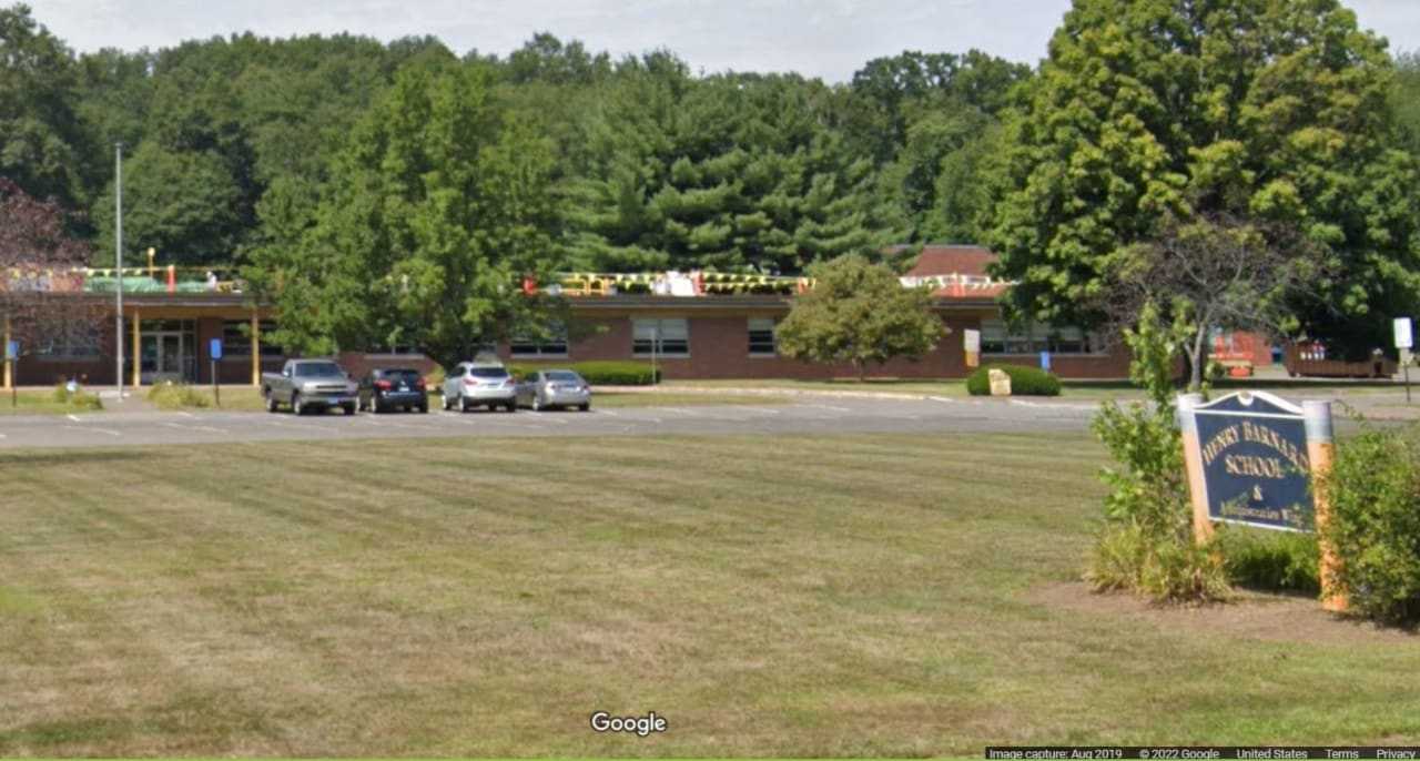 Covid19 More Than 30 Staff Members Test Positive At CT Elementary School Ridgefield Daily Voice