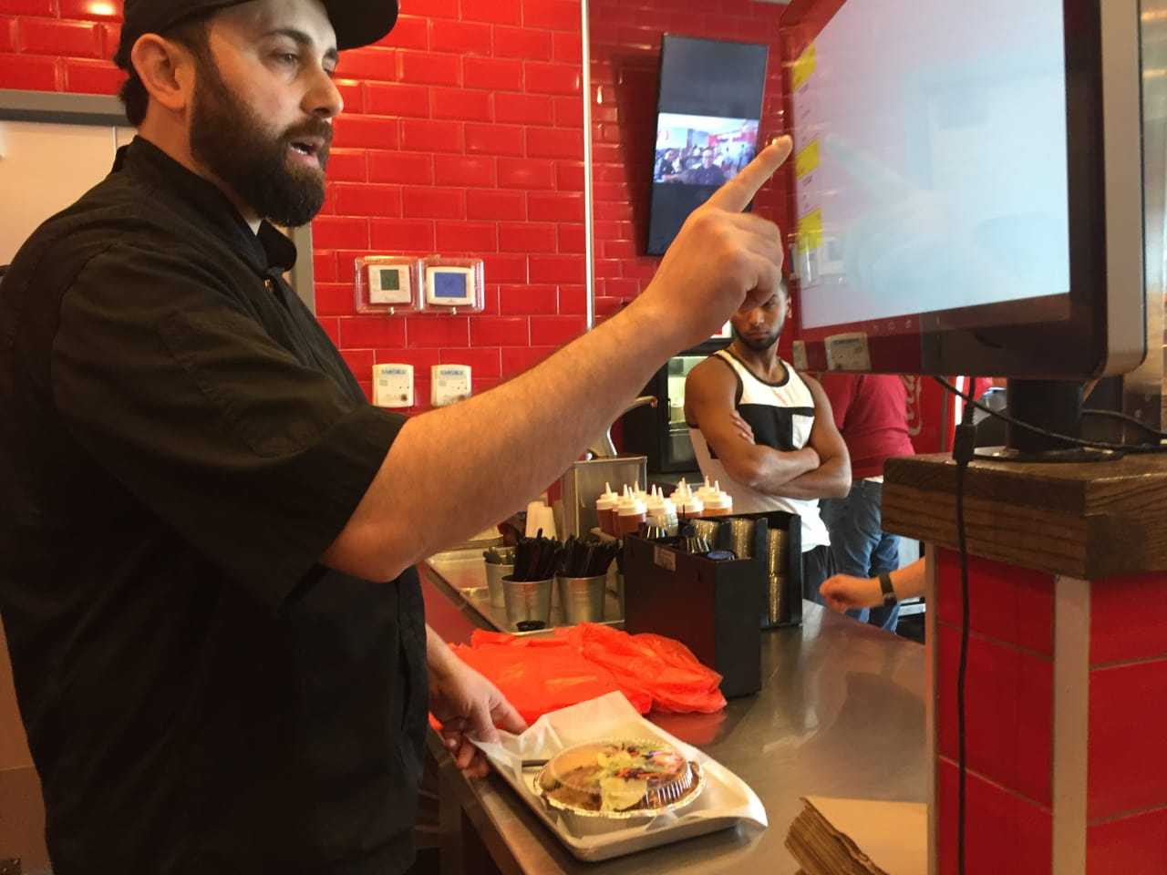 Hackensack Juicy Platters Staff Digs Deep During Ramadan Teaneck Daily Voice