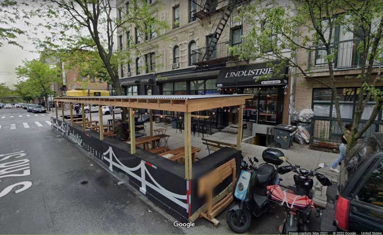 This Restaurant Serves Up Best Pizza In New York, Report Says | Nassau