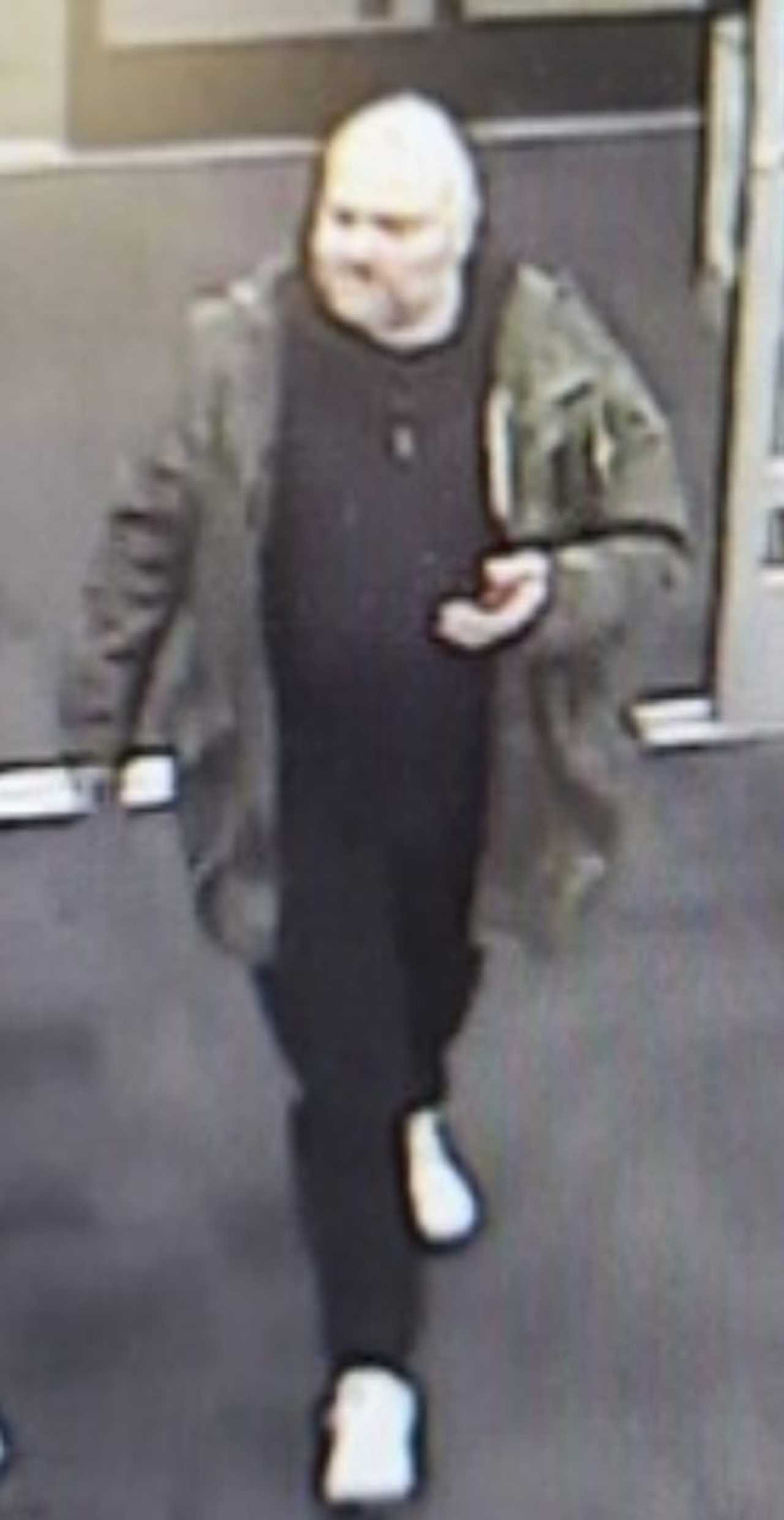 Man Wanted For Stealing 2,600 Worth Of Items At Long Island Staples