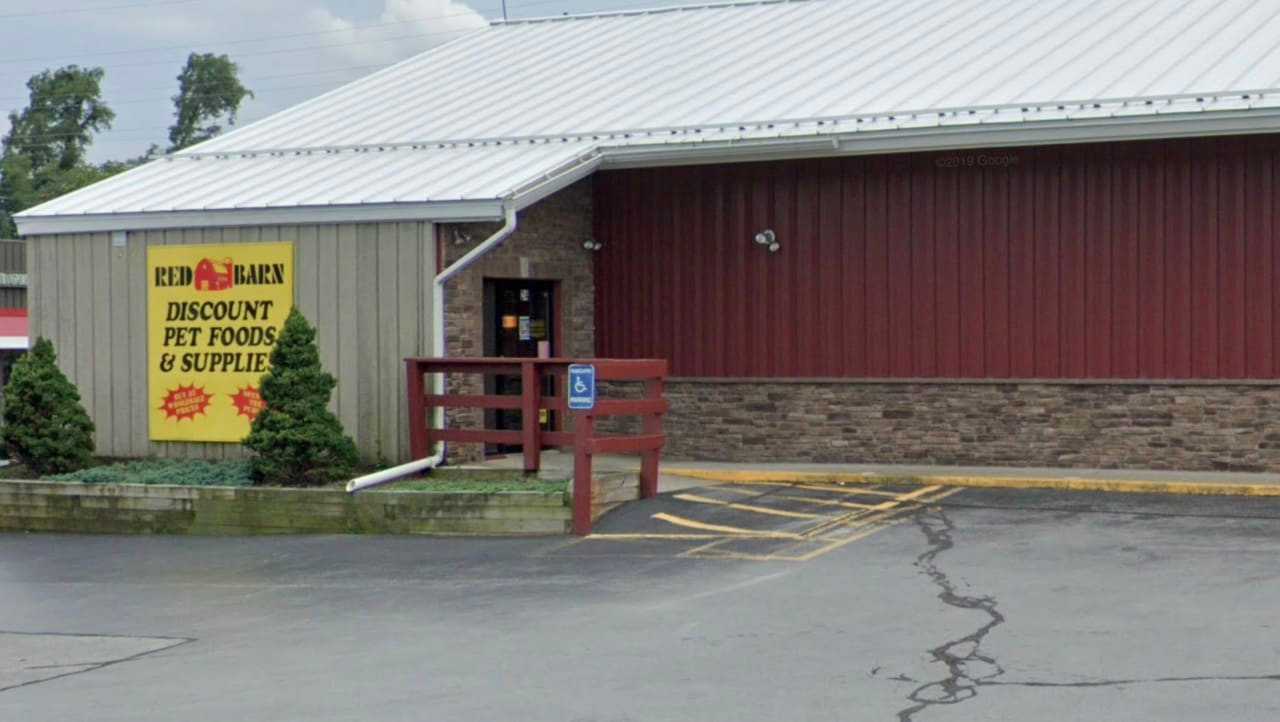 Barn shop pet store