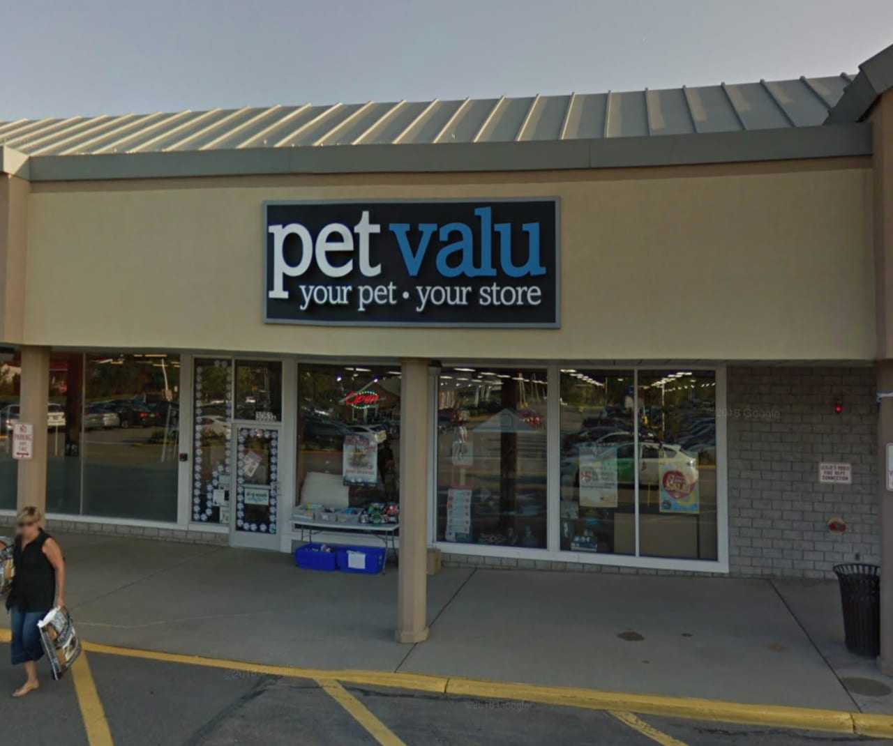 Pet valu close to on sale me