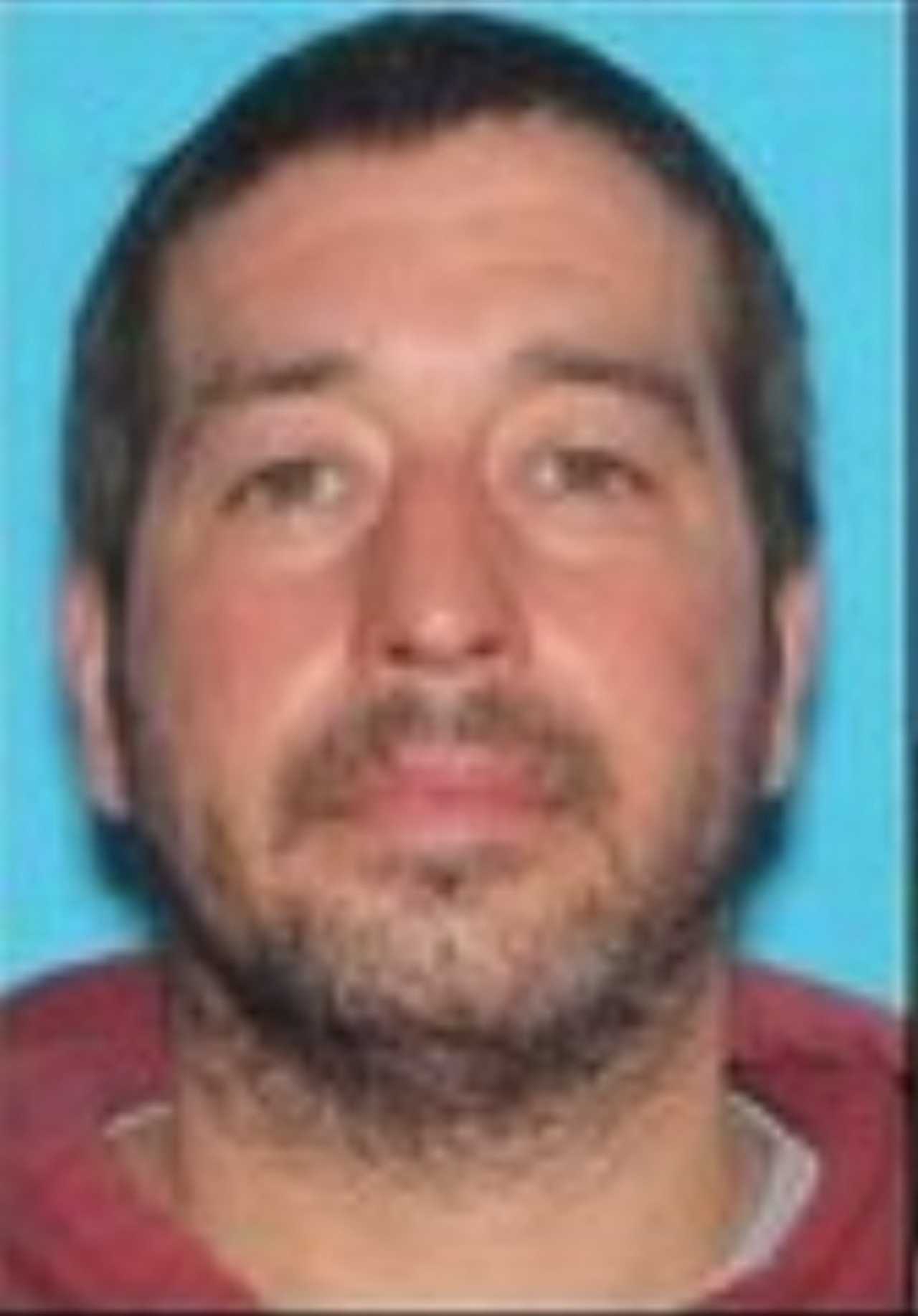 urgent-manhunt-16-killed-up-to-50-injured-in-maine-mass-shooting