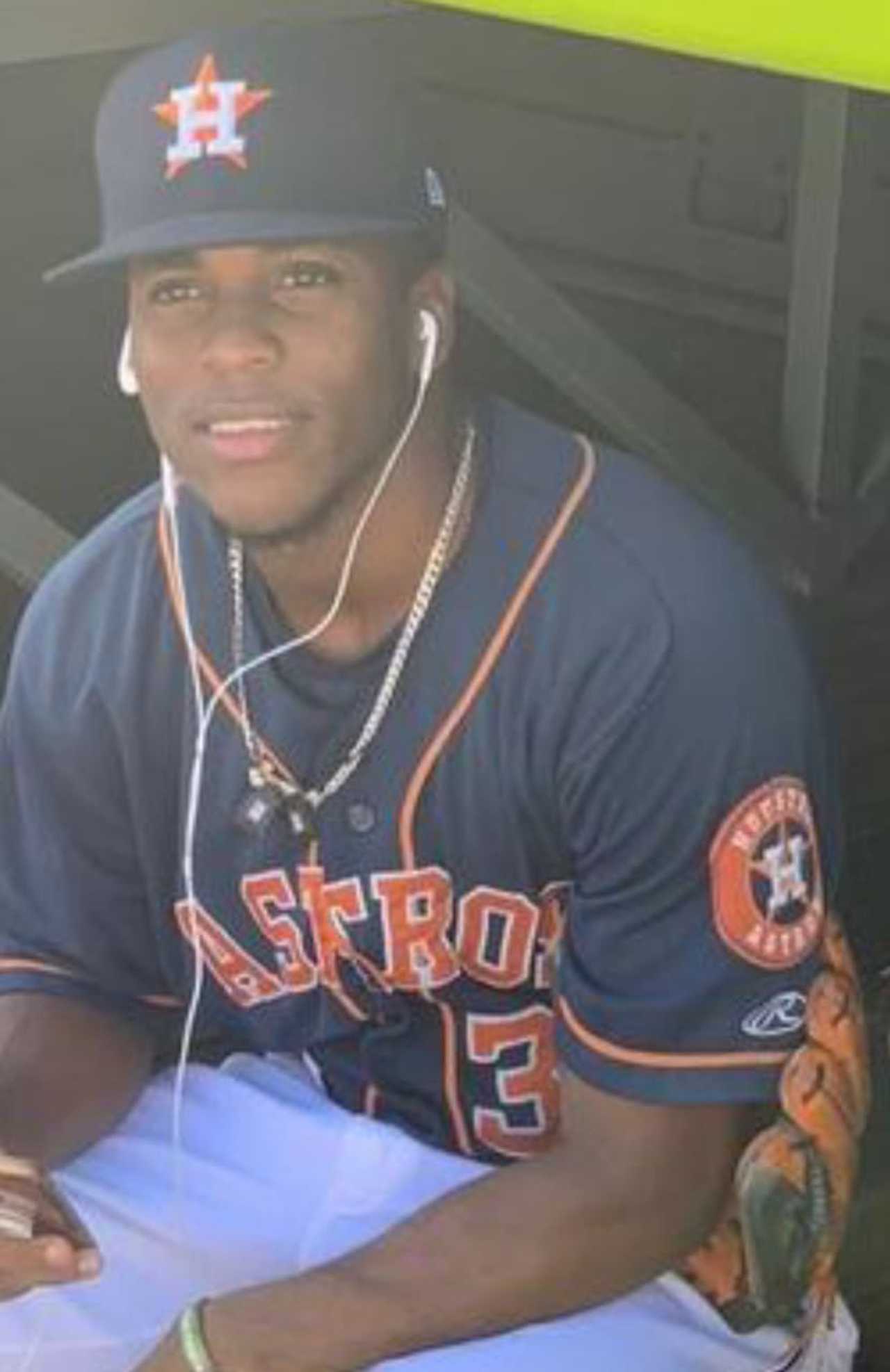 [Letter3 5] Bentonville Baseball Player Dies - 4sorpd5