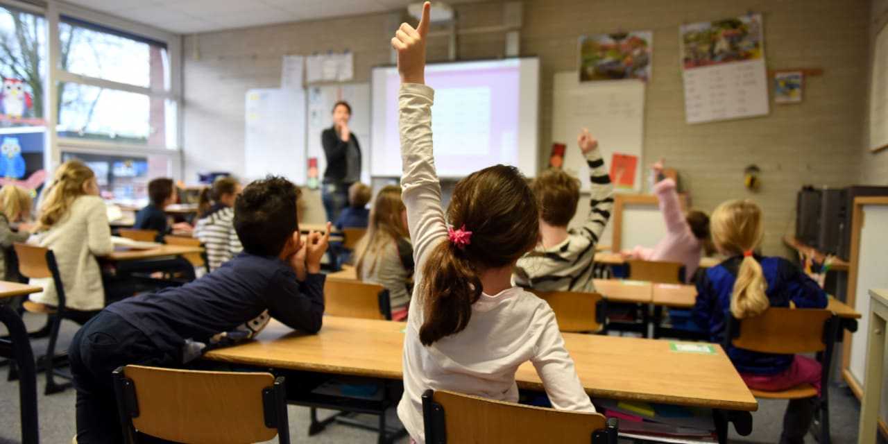 Stamford School District Causes Controversy By Removing 2 Scheduled