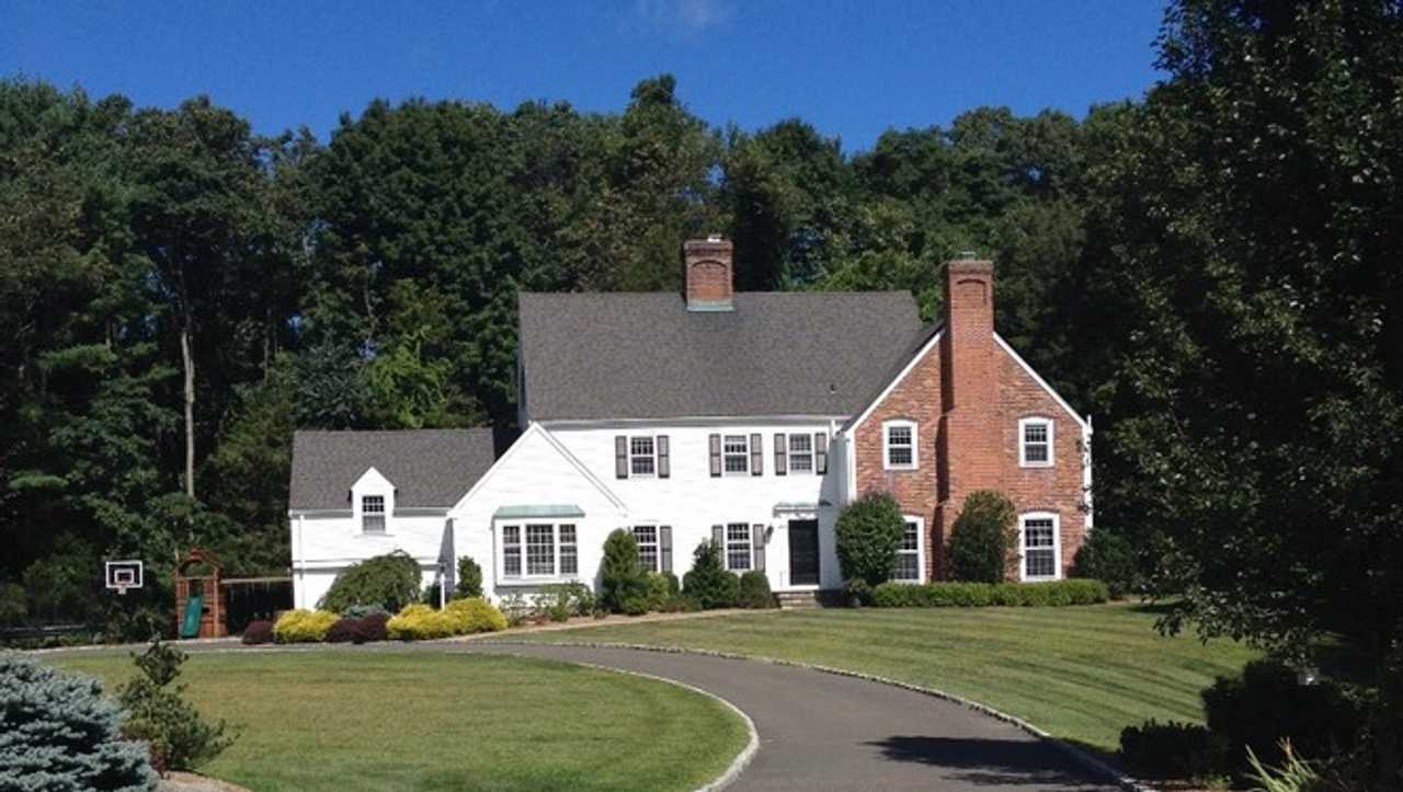18 Surrey Glen Is The Wilton Daily Voice House Of The Week Wilton