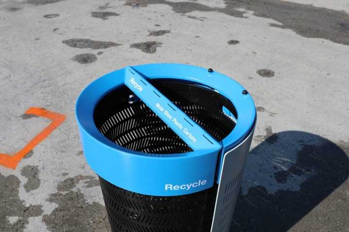 New York's trash problem may be solved with an obvious fix: plastic garbage  bins : NPR