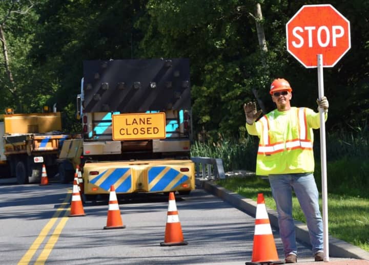There are lane closures scheduled on the Saw Mill River Parkway and Route 119 in Westchester