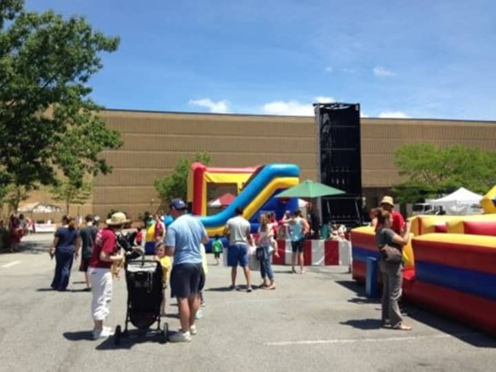 Jefferson Valley Mall will host the 27th annual Yorktown Community Day.