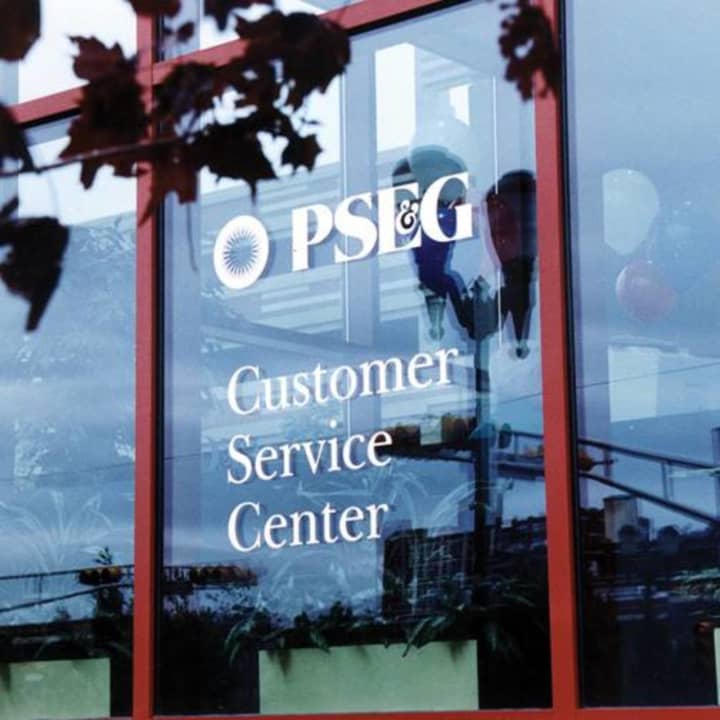PSE&amp;G officials are warning New Jersey customers not to fall for recent phone or door-to-door scams.