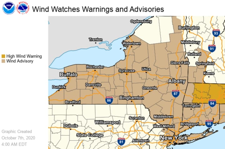 A look at areas where wind advisories and high wind warnings are in effect.