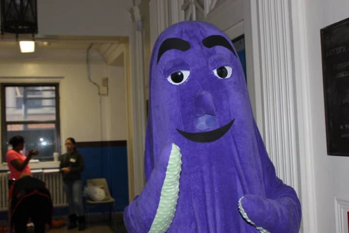 OLI the Octopus has become the face of children&#x27;s literacy in Mount Vernon.
