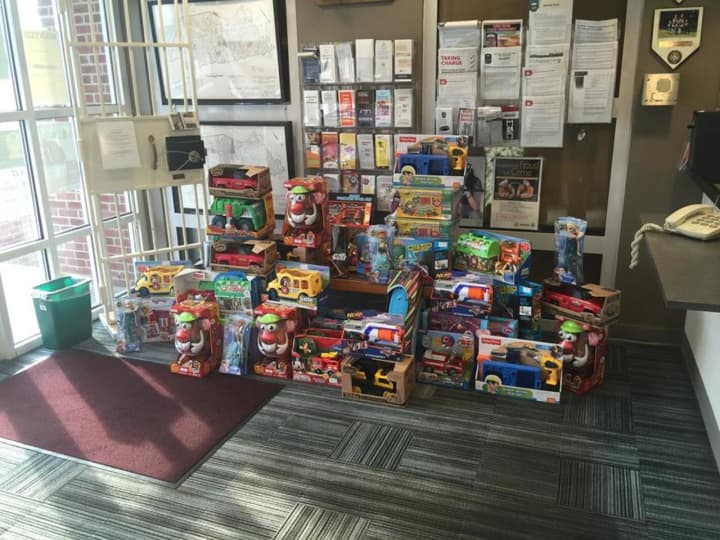 A Park Ridge family donated a large number of toys to the police department&#x27;s annual toy drive.