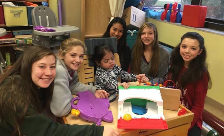 Wanaque students visited with patients at the Wanaque Center for Pediatrics over the holidays. 
