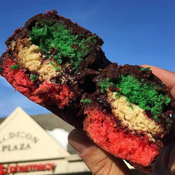 Glaze Donuts in New Milford was on &quot;Good Morning America&quot; Saturday with its popular Rainbow Donut.