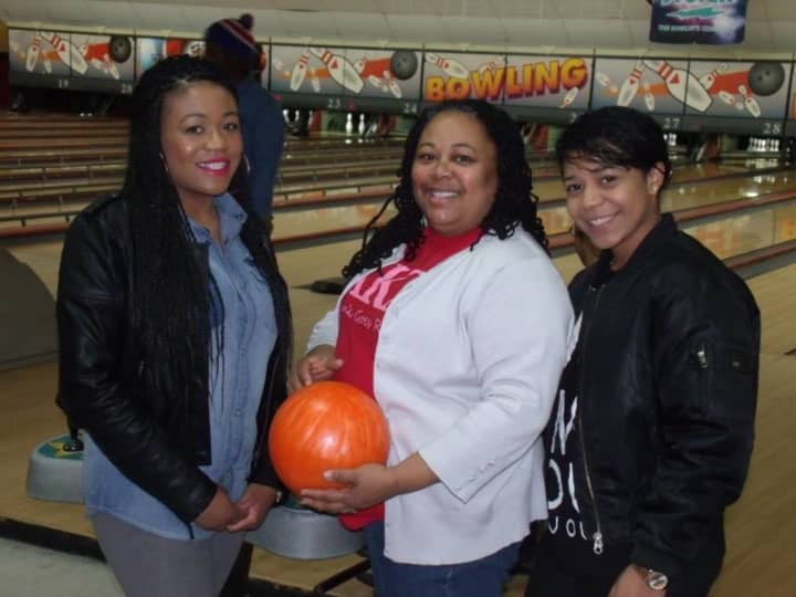 Bowlers took part in the 2015 Pink Goes Red event.