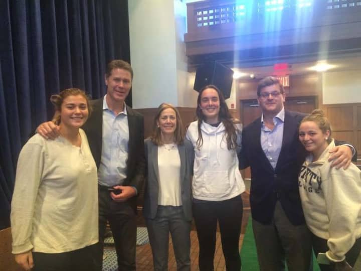 A Bronxville High School alumni joined two parents to talk about the world of finance with economics students.