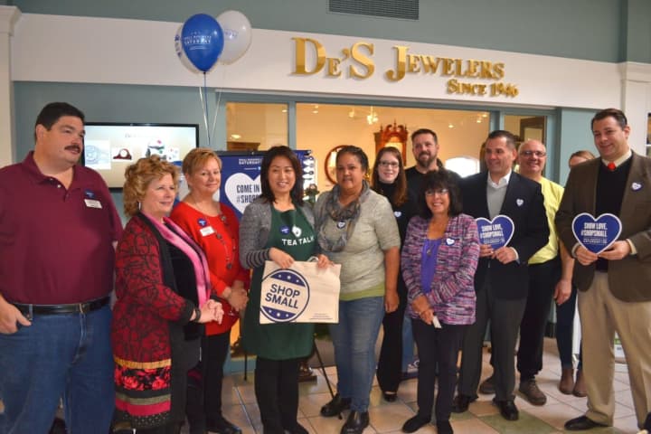Poughkeepsie Plaza welcomed Dutchess County Regional Chamber of Commerce and Dutchess County Executive Marc Molinaro to help promote Small Business Saturday.