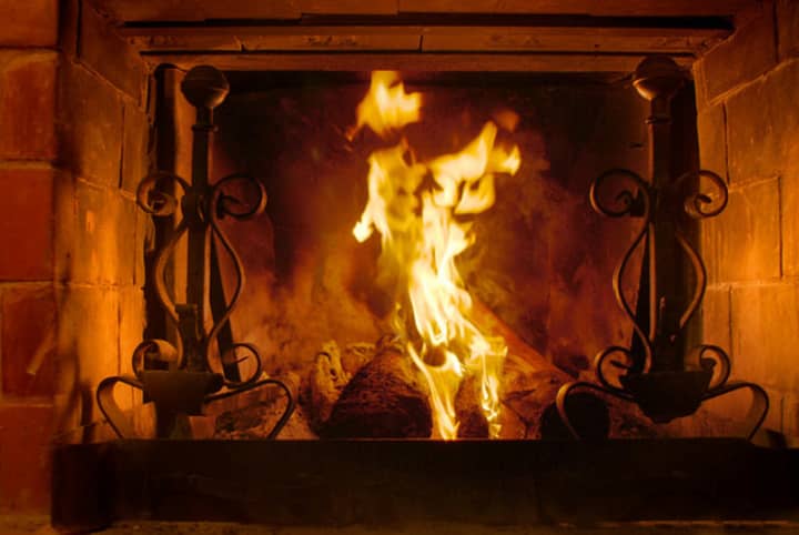Reduce your impact on air quality this winter when burning wood.