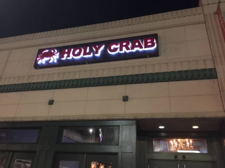Holy Crab serves Cajun-style fare in White Plains.