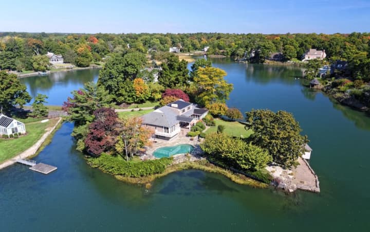 Homes on BION Island haven&#x27;t been sold for 30 years until 833 Taylors Lane hit the market.