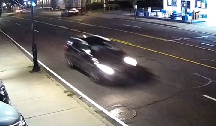 Suffolk County Police are seeking this SUV in connection with a suspected drunk driving, hit-and-run crash that killed a 47-year-old man in Amityville Sunday, Sept. 3.