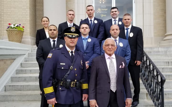 8 new Lyndhurst police officers were sworn by Mayor Robert Giangeruso, accompanied by Police Chief Richard Jarvis