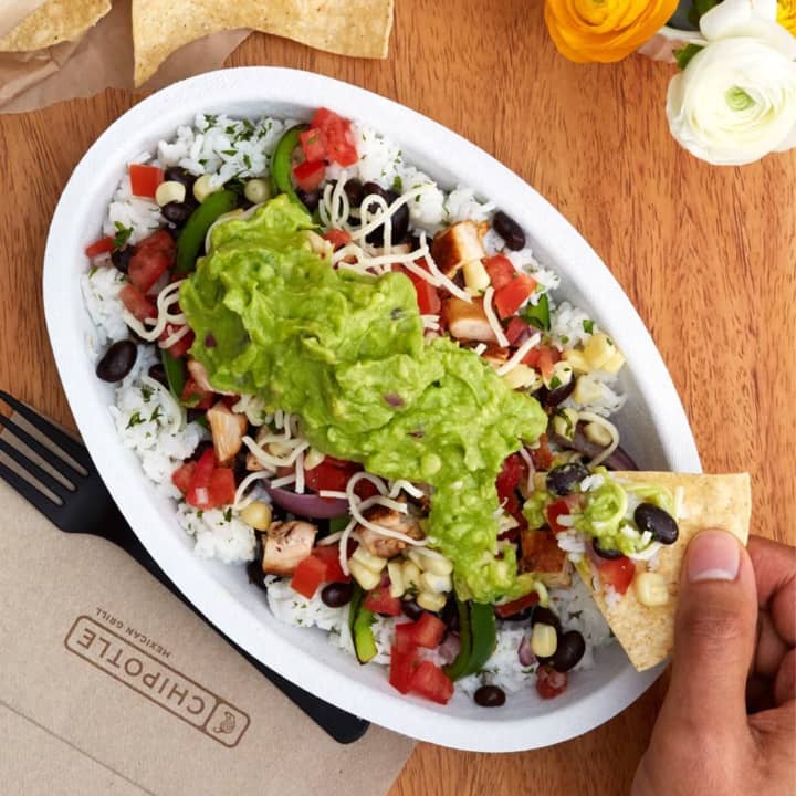 Chipotle will be opening a new Paramus location.
