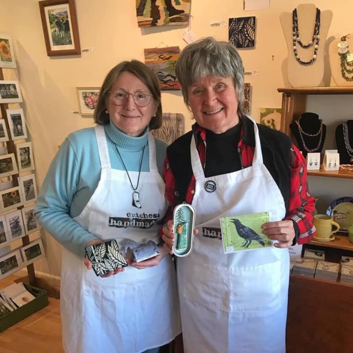 Participating artists Carolyn Edlund and Becky Nielsen at the Arts Mid-Hudson Dutchess Pop-Up shop.