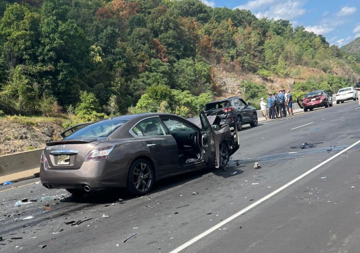 At least four vehicles were involved in the crash on northbound Route 287 early Saturday afternoon in Mahwah.